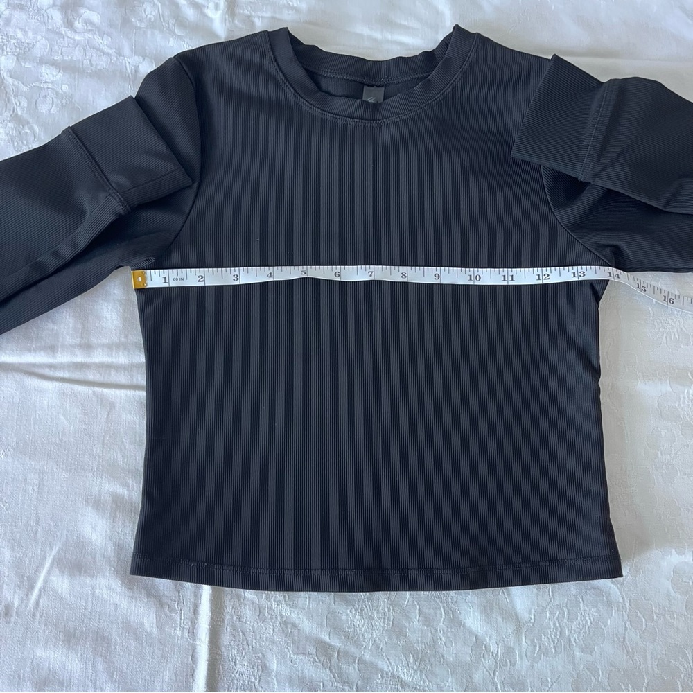 Kyodan Women’s Black Ribbed Cropped Activewear or Everyday Long Sleeve - Picture 4 of 8